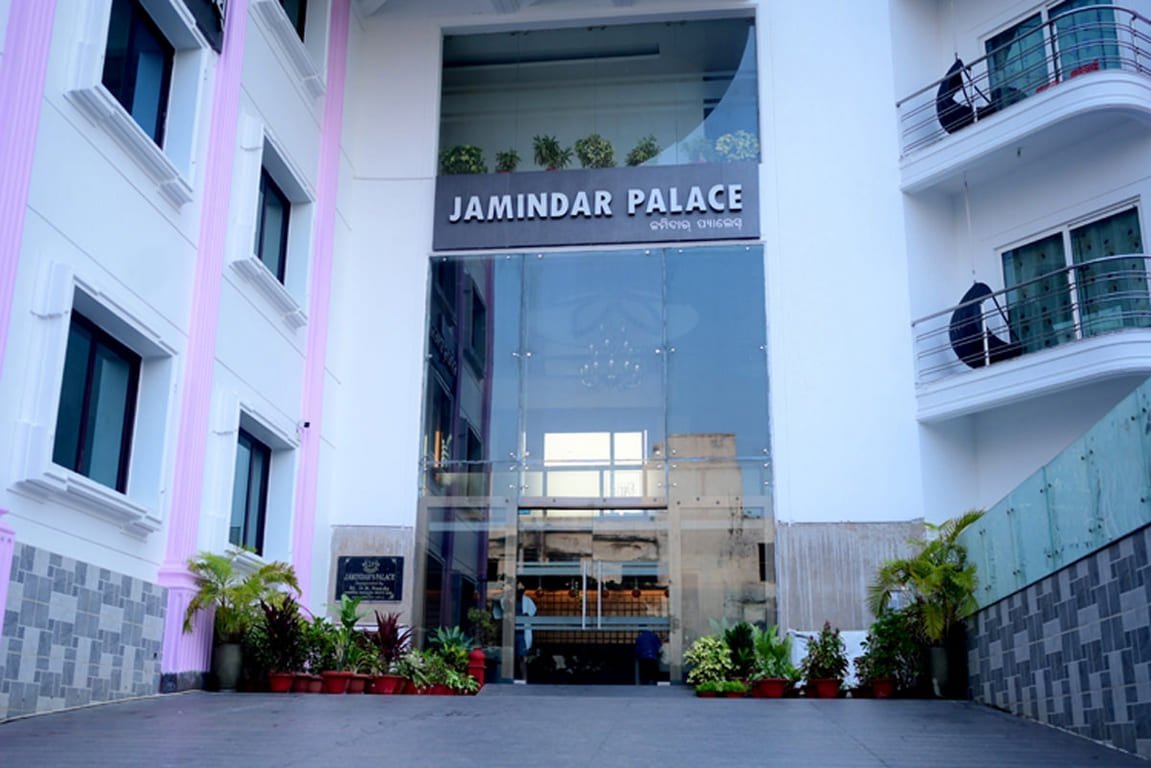 jamindars-palace-outdoor-9